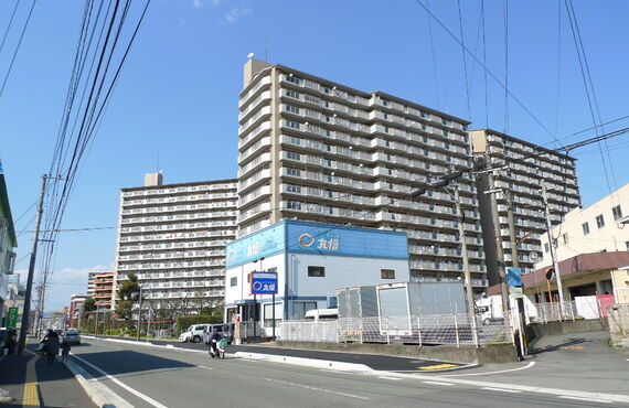 久留米市のマンションば西国分小校区のファミールハイツがお勧めです。